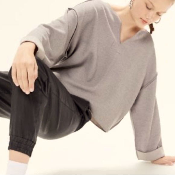 URBAN OUTFITTERS Jax Inside Out Notch Neck Top Grey Small - Picture 2 of 7